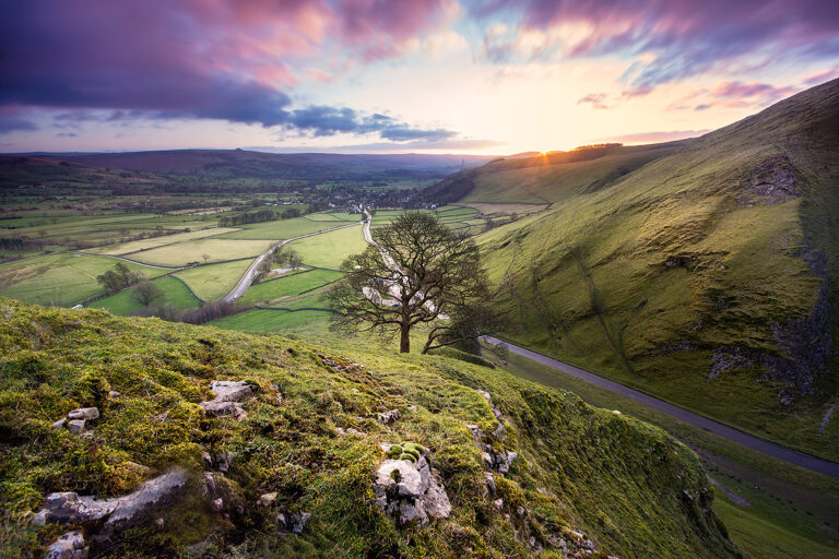 RS2529 Winnats Pass, Castleton